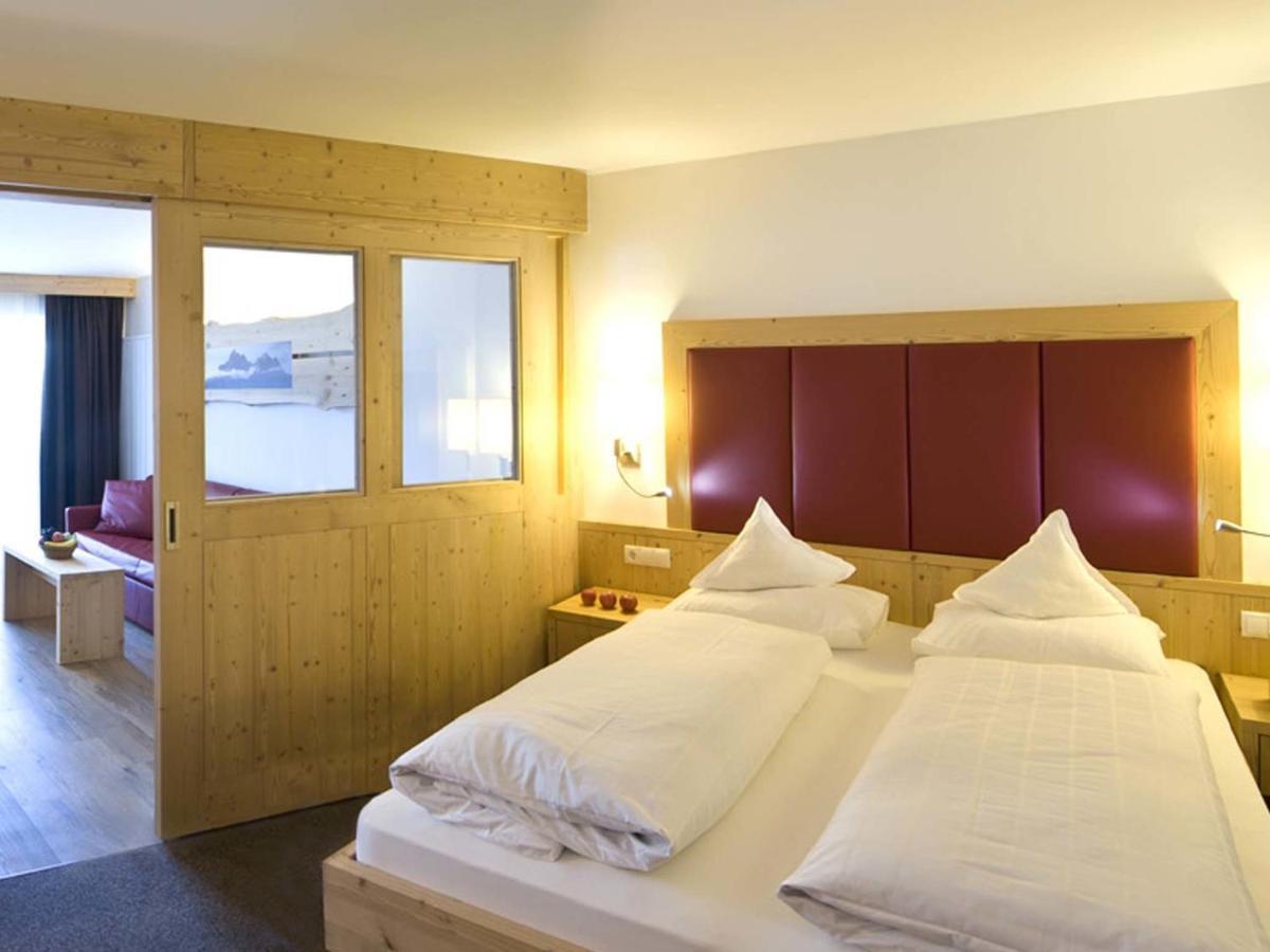 קאסטלרוטו Martina Breakfast Lodge חדר תמונה