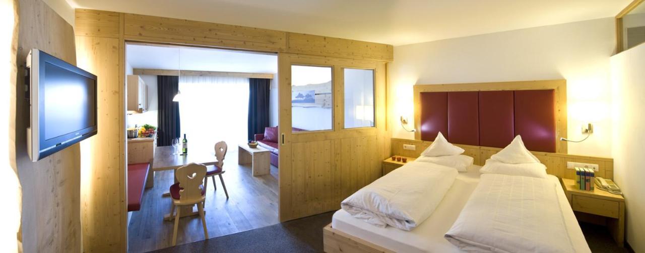 קאסטלרוטו Martina Breakfast Lodge מראה חיצוני תמונה